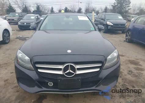 2017 Mercedes-Benz C 300 4Matic из США, поврежденный, VIN 55SWF4KB5HU224536